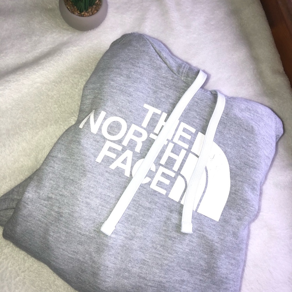 Gray northface sweatshirt